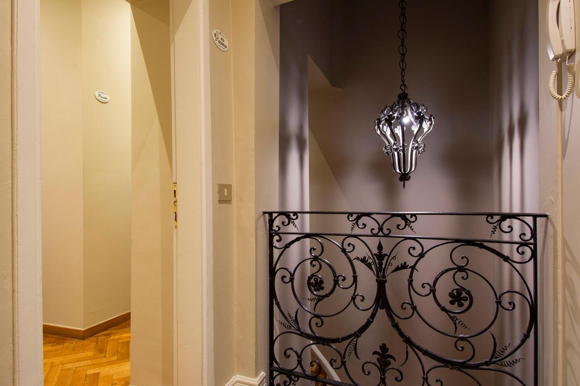 N4U Guest House Florence Exterior photo