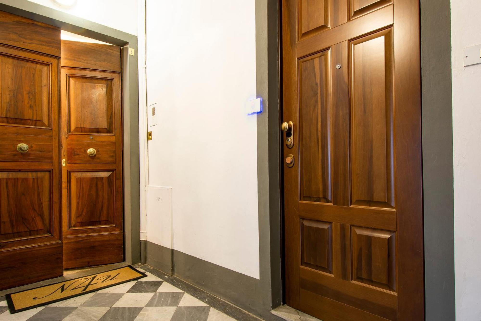 N4U Guest House Florence Exterior photo