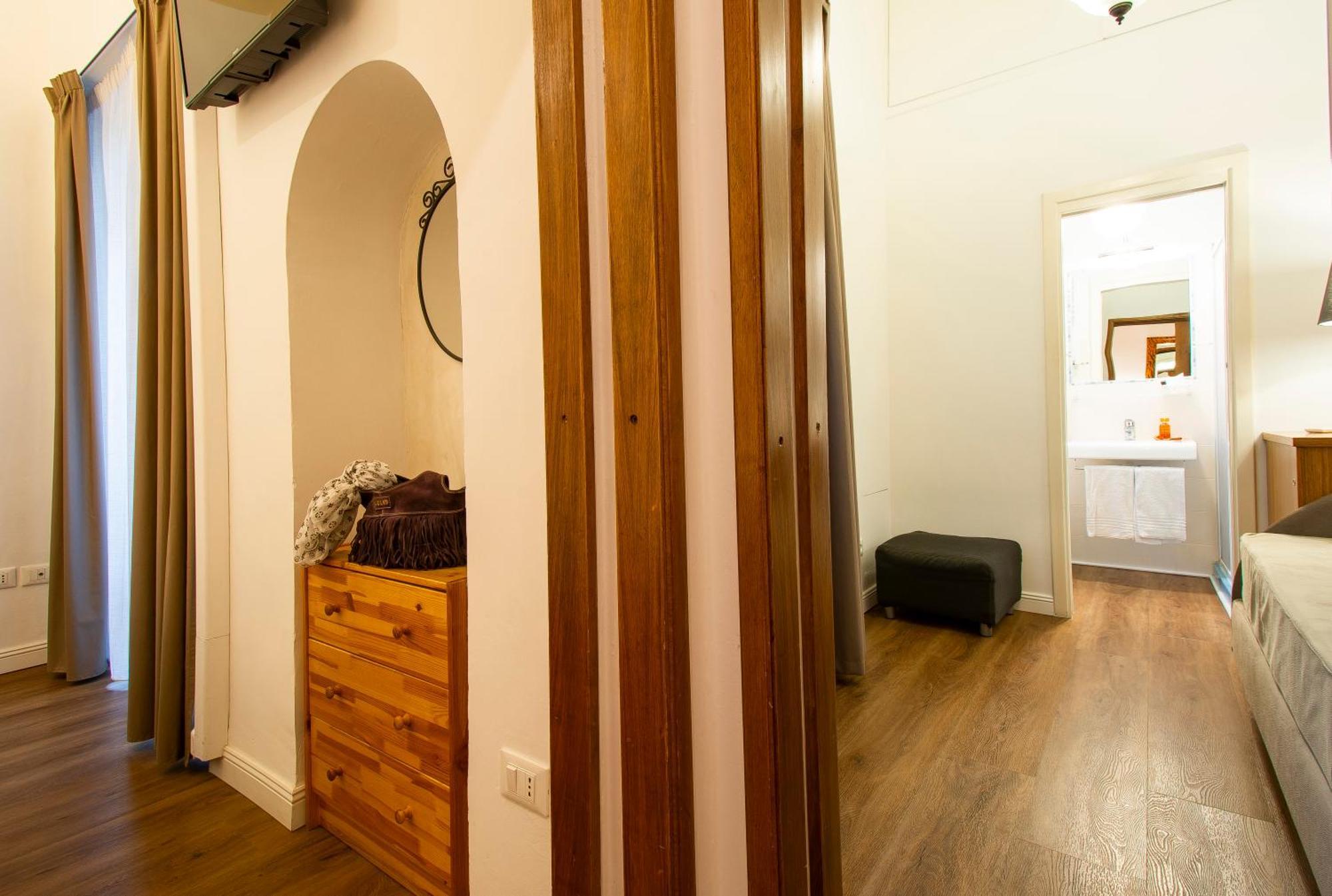 N4U Guest House Florence Exterior photo