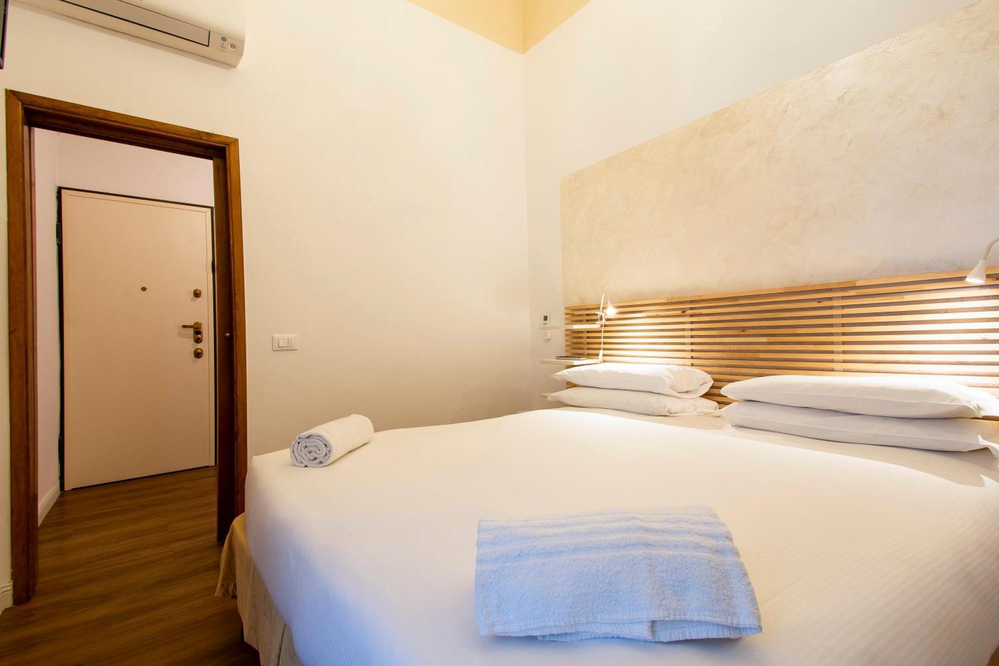 N4U Guest House Florence Exterior photo