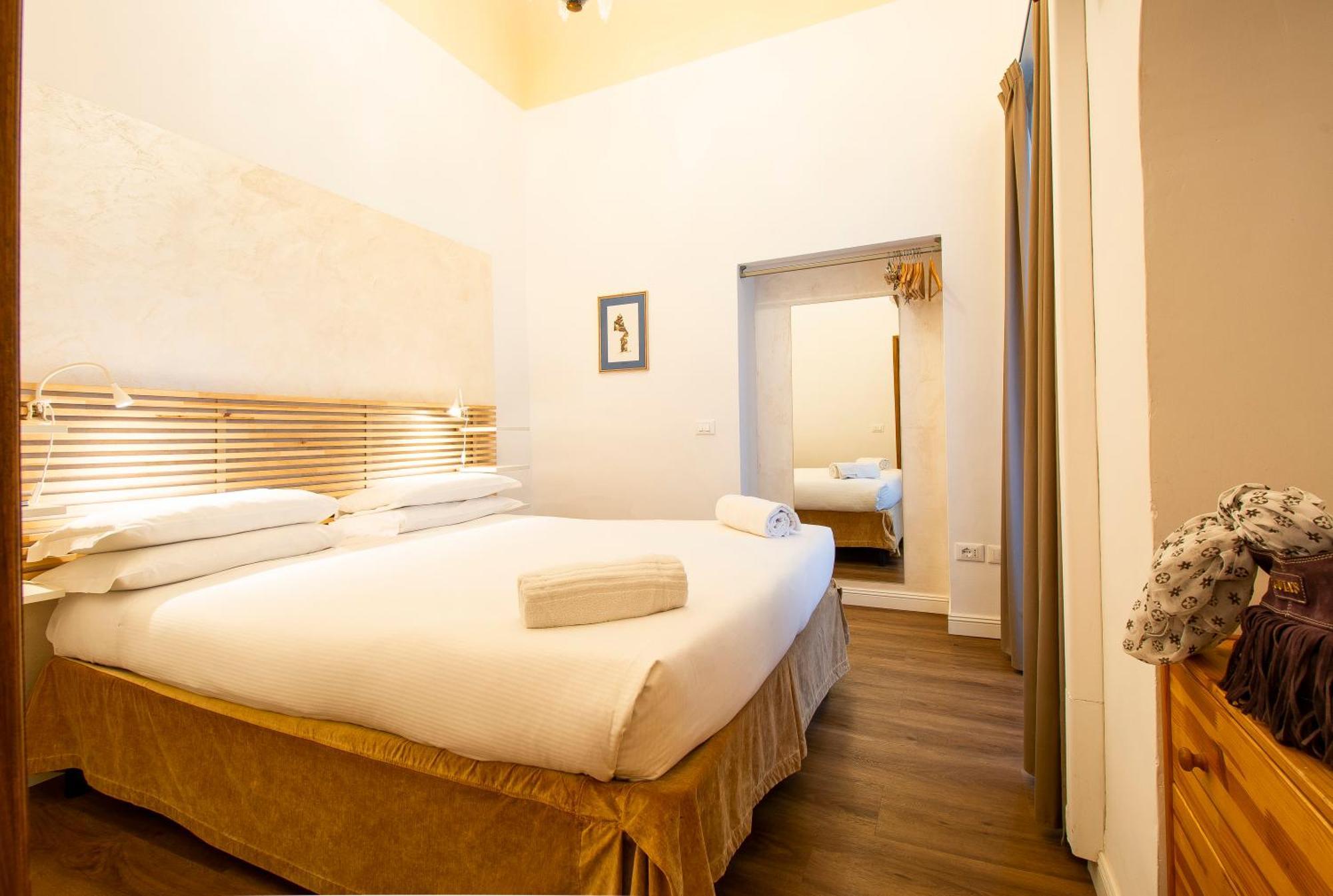 N4U Guest House Florence Exterior photo