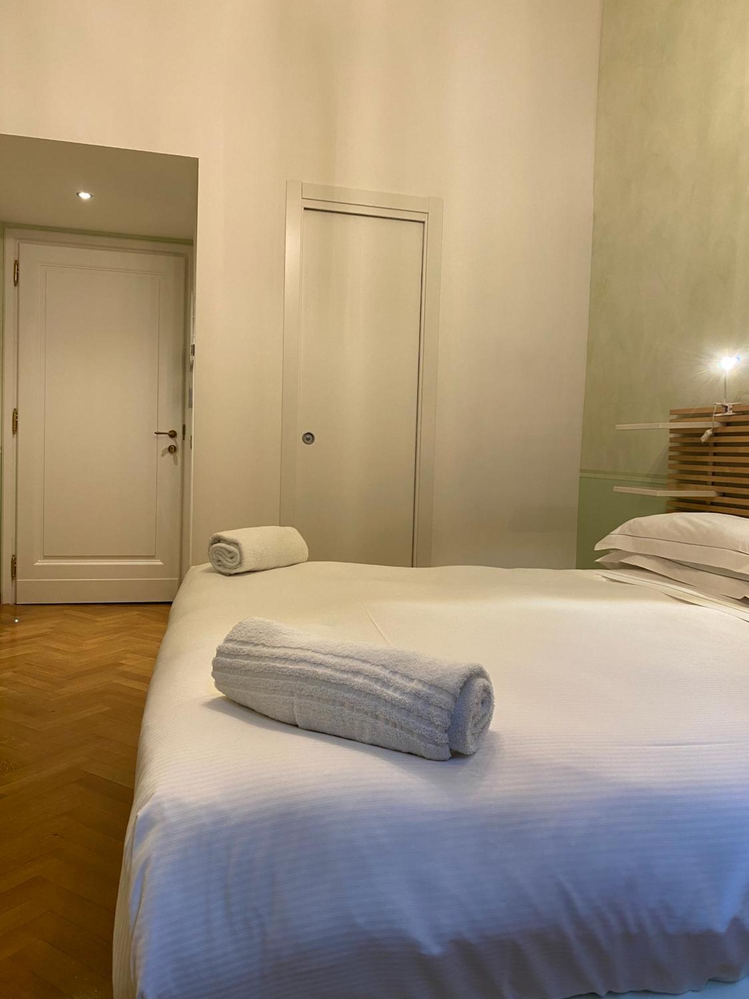 N4U Guest House Florence Exterior photo